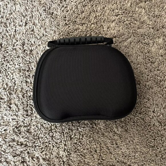 Microsoft Xbox Wireless Controller 'Product Red' + Controller Case - Picture 3 of 6